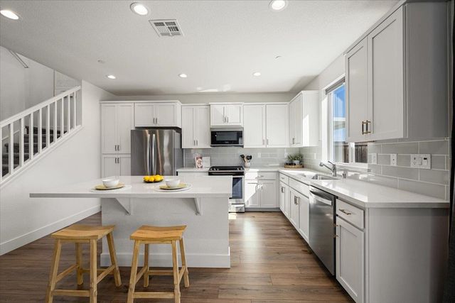 4535 Tiller Way, Roseville, CA 95747