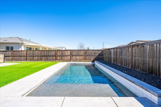 4535 Tiller Way, Roseville, CA 95747