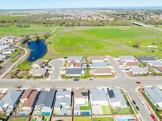 4535 Tiller Way, Roseville, CA 95747