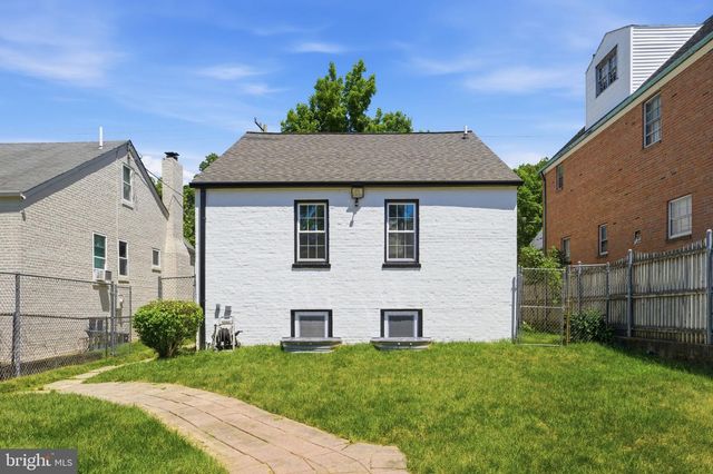 4306 22ND ST NE, Washington, DC 20018