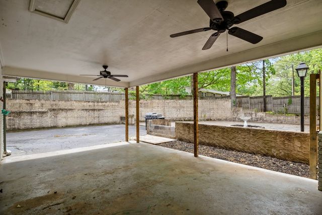106 Canary Dr, Dickson, TN 37055
