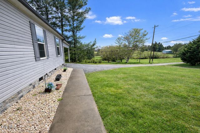 10 Unaka Drive, Mosheim, TN 37818