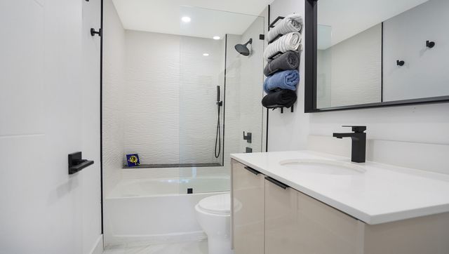 3300 NE 36th Street 822, Fort Lauderdale, FL 33308
