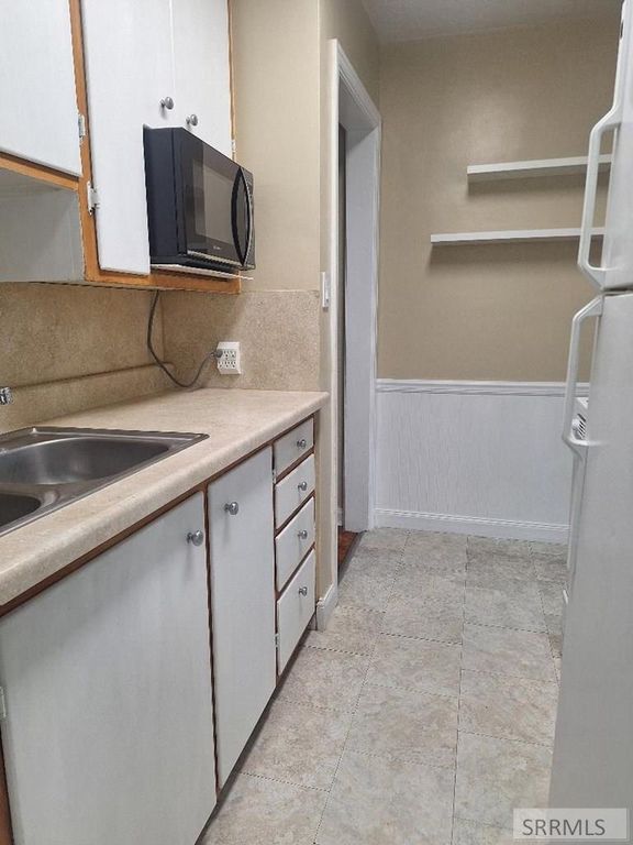 Image 10 of property listing at 98 Maplewood Avenue, Pocatello, ID 83204