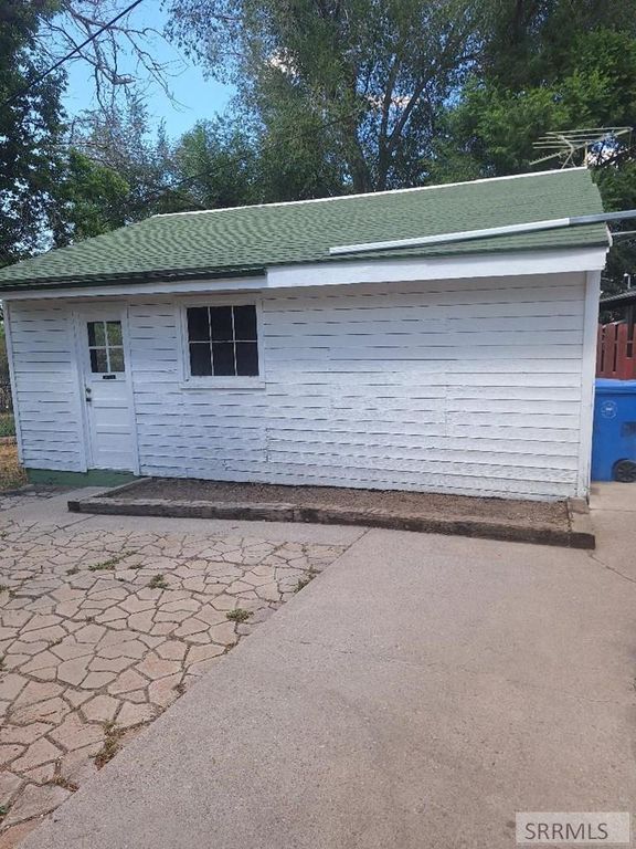 Image 20 of property listing at 98 Maplewood Avenue, Pocatello, ID 83204