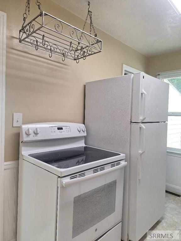 Image 21 of property listing at 98 Maplewood Avenue, Pocatello, ID 83204