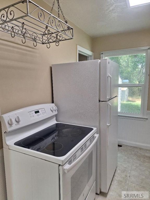 Image 22 of property listing at 98 Maplewood Avenue, Pocatello, ID 83204