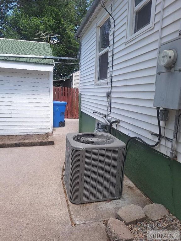 Image 25 of property listing at 98 Maplewood Avenue, Pocatello, ID 83204