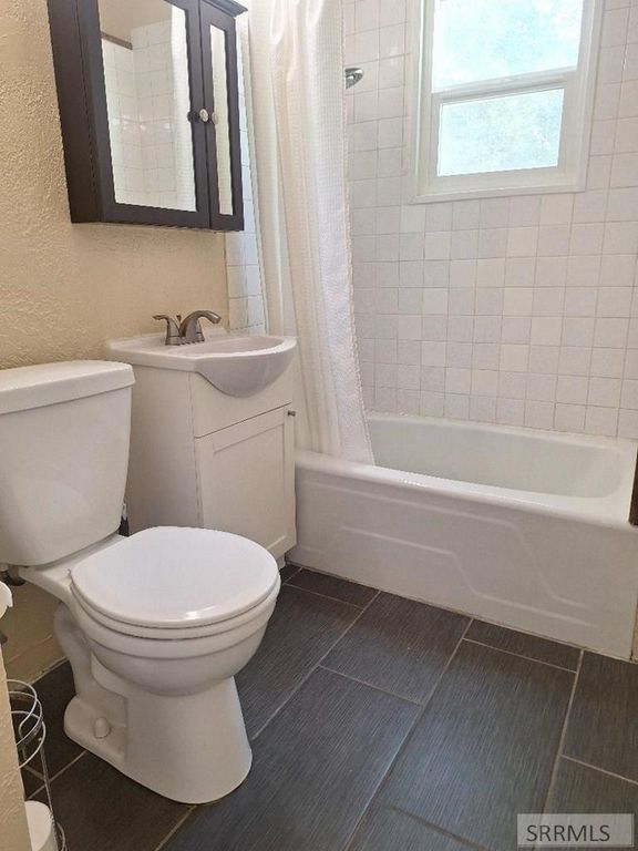 Image 33 of property listing at 98 Maplewood Avenue, Pocatello, ID 83204