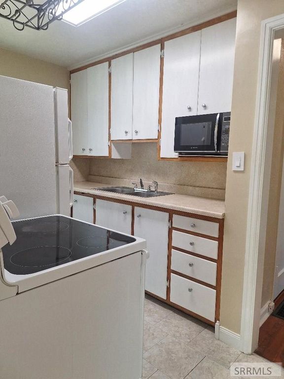 Image 34 of property listing at 98 Maplewood Avenue, Pocatello, ID 83204