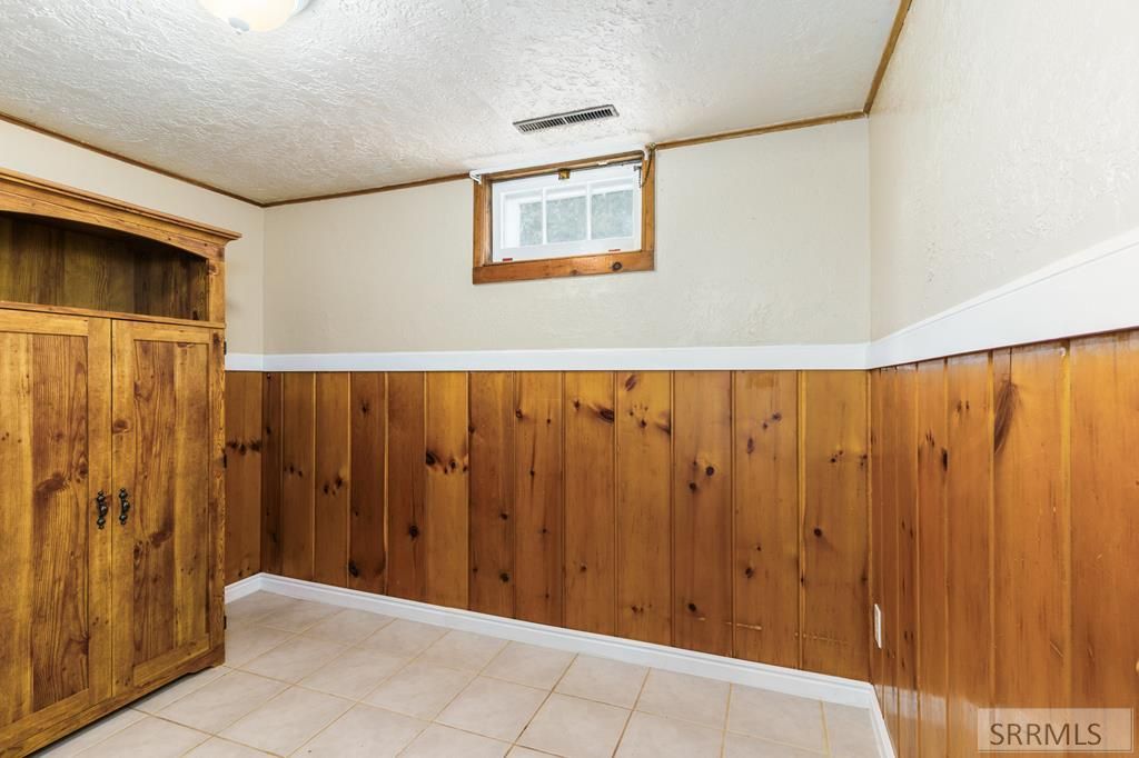 Image 72 of property listing at 98 Maplewood Avenue, Pocatello, ID 83204