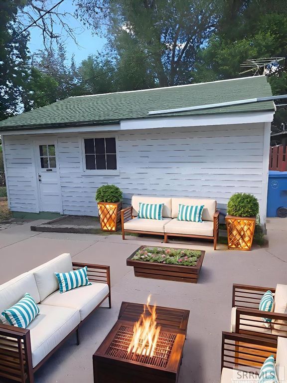 Image 89 of property listing at 98 Maplewood Avenue, Pocatello, ID 83204