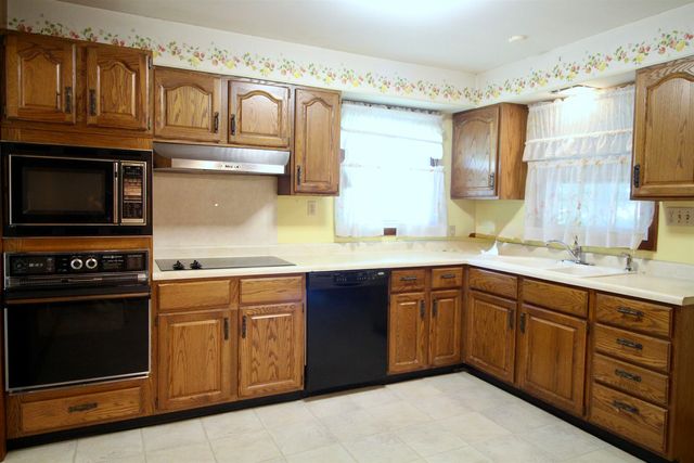 148 S Edgemont Road, Huntington, WV 25701