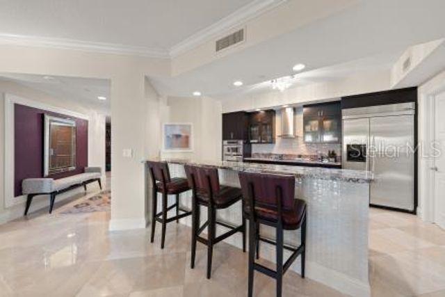 11 BAYMONT STREET 1006, Clearwater Beach, FL 33767