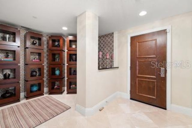 11 BAYMONT STREET 1006, Clearwater Beach, FL 33767