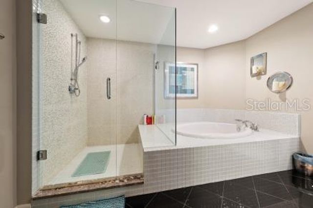 11 BAYMONT STREET 1006, Clearwater Beach, FL 33767