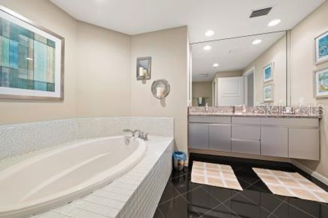 11 BAYMONT STREET 1006, Clearwater Beach, FL 33767