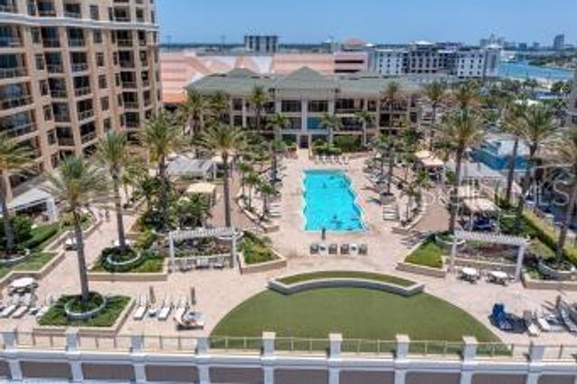 11 BAYMONT STREET 1006, Clearwater Beach, FL 33767