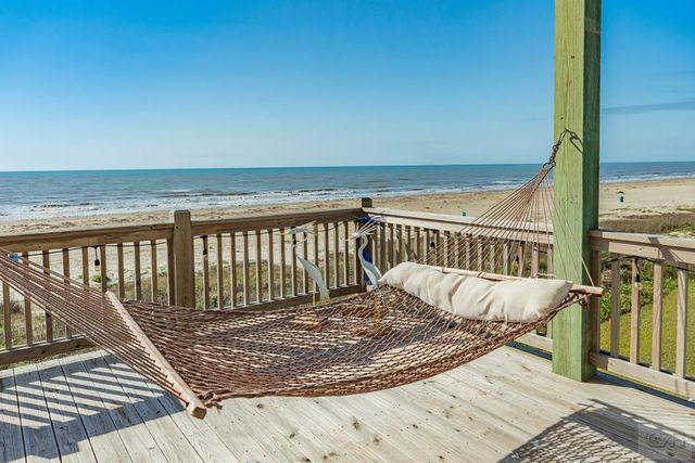 22224 Kennedy Drive, Galveston, TX 77554