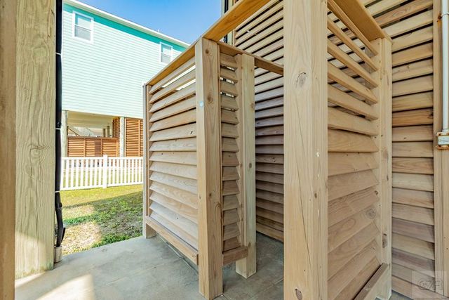 22224 Kennedy Drive, Galveston, TX 77554