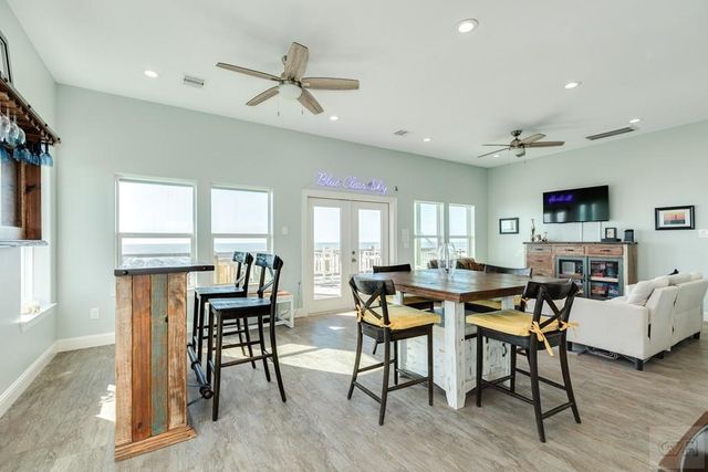 22224 Kennedy Drive, Galveston, TX 77554