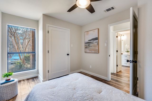 2100 Rainbow Drive 4111, Arlington, TX 76011