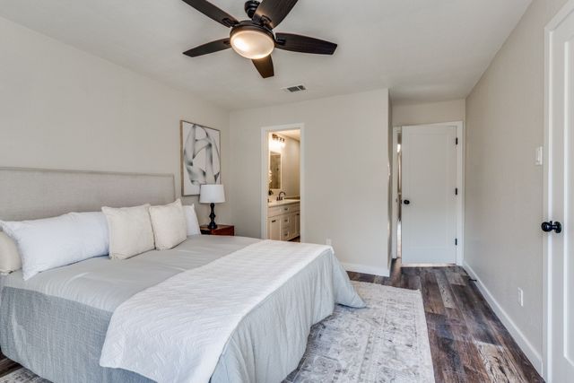 2100 Rainbow Drive 4111, Arlington, TX 76011