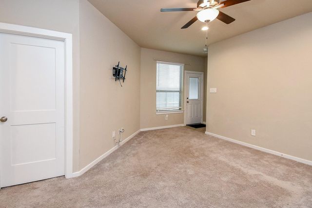 1567 Rustling Creek Drive, Missouri City, TX 77459