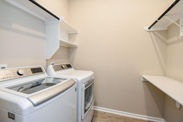 1567 Rustling Creek Drive, Missouri City, TX 77459