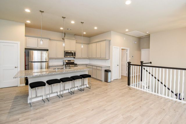 1567 Rustling Creek Drive, Missouri City, TX 77459