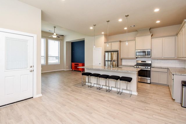 1567 Rustling Creek Drive, Missouri City, TX 77459