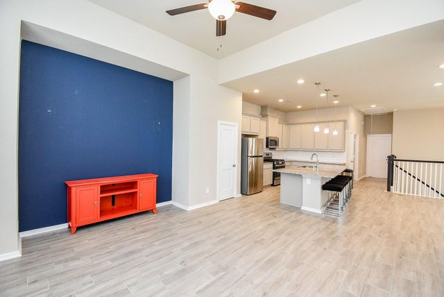 1567 Rustling Creek Drive, Missouri City, TX 77459