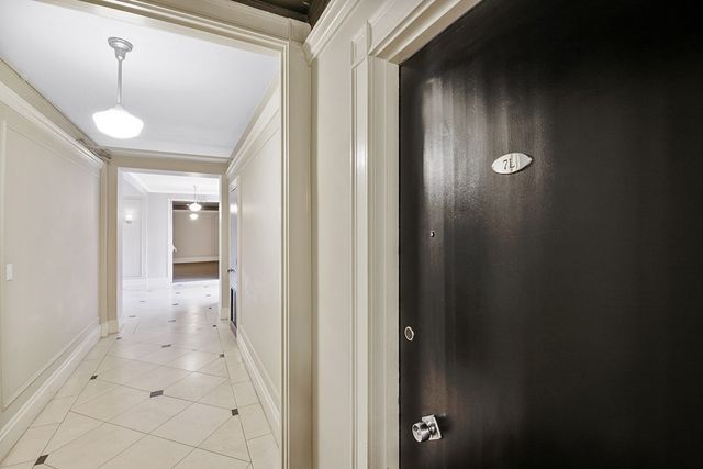 21 Beacon St 7L, Boston, MA 02108