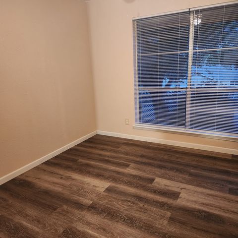 324 Valley Park Drive, Garland, TX 75043