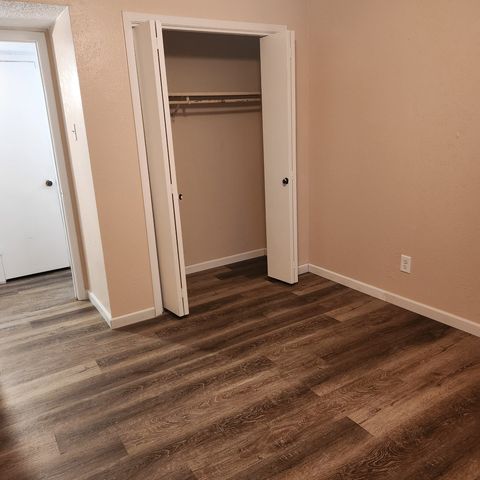 324 Valley Park Drive, Garland, TX 75043
