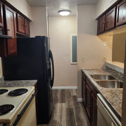324 Valley Park Drive, Garland, TX 75043