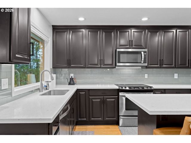 14481 Sw ARABIAN Dr, Beaverton, OR 97008