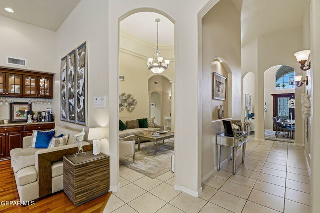 6320 FRANKLIN BLUFF Drive, El Paso, TX 79912