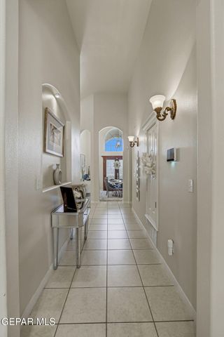 6320 FRANKLIN BLUFF Drive, El Paso, TX 79912