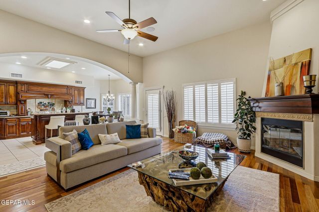 6320 FRANKLIN BLUFF Drive, El Paso, TX 79912