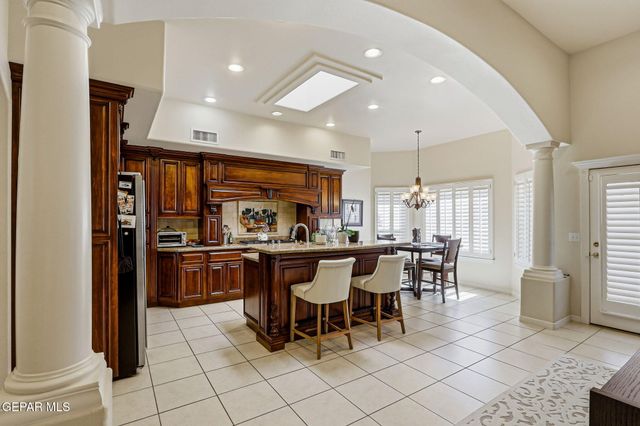 6320 FRANKLIN BLUFF Drive, El Paso, TX 79912