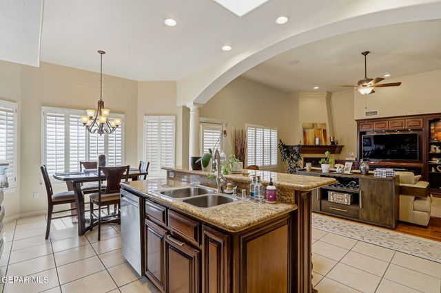 6320 FRANKLIN BLUFF Drive, El Paso, TX 79912