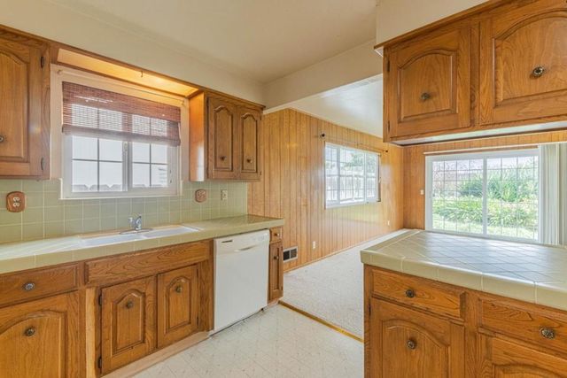 1115 San Angelo Drive, Salinas, CA 93901