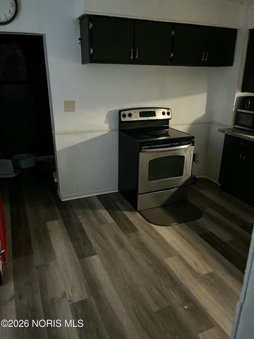 3242 Cambridge Street, Toledo, OH 43610