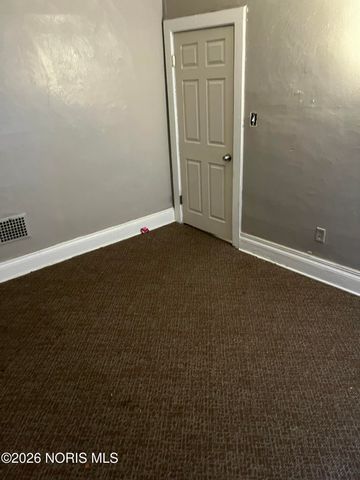 3242 Cambridge Street, Toledo, OH 43610