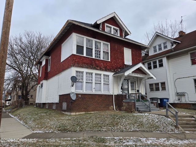 3242 Cambridge Street, Toledo, OH 43610