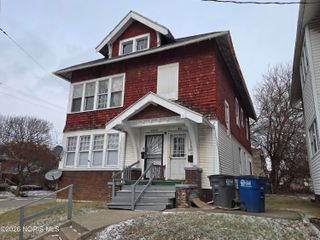 3242 Cambridge Street, Toledo, OH 43610