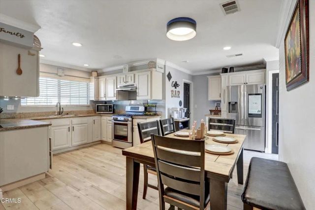 1960 Peoria Place, Oxnard, CA 93033