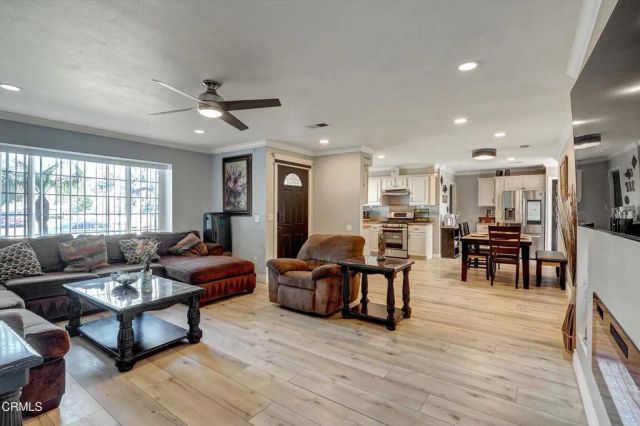 1960 Peoria Place, Oxnard, CA 93033