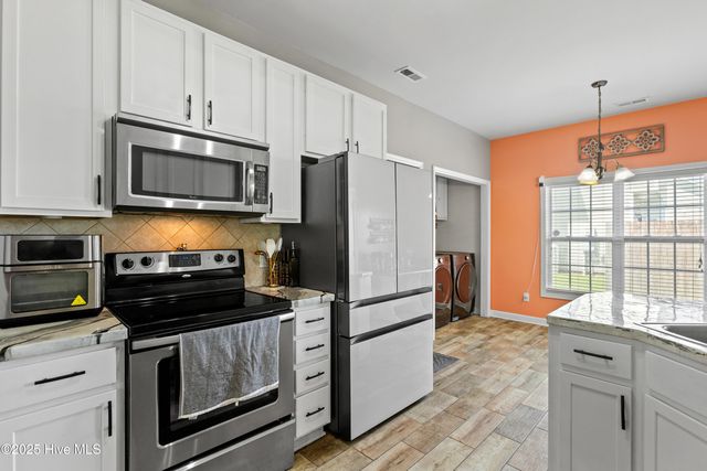 116 Moonstone Court, Jacksonville, NC 28546
